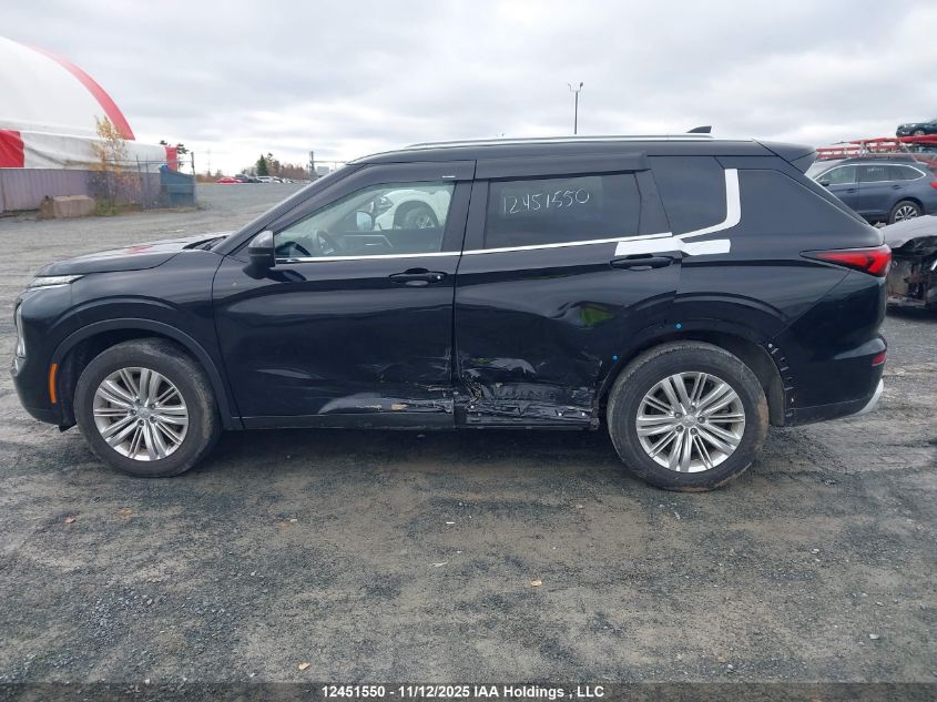 2024 Mitsubishi Outlander Le/Se/Sel VIN: JA4J4VA87RZ620390 Lot: 12451550