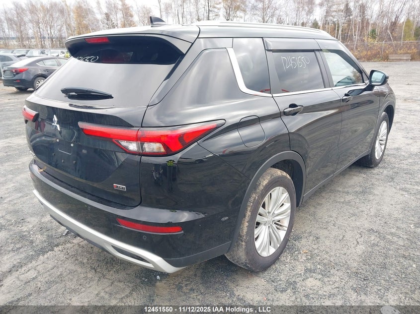 JA4J4VA87RZ620390 2024 MITSUBISHI OUTLANDER photo no. 4