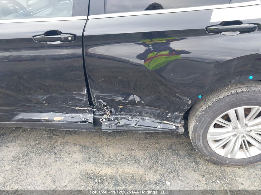 2024 Mitsubishi Outlander Le/Se/Sel VIN: JA4J4VA87RZ620390 Lot: 12451550