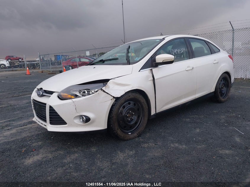 1FADP3J26EL303603 2014 FORD FOCUS photo no. 2