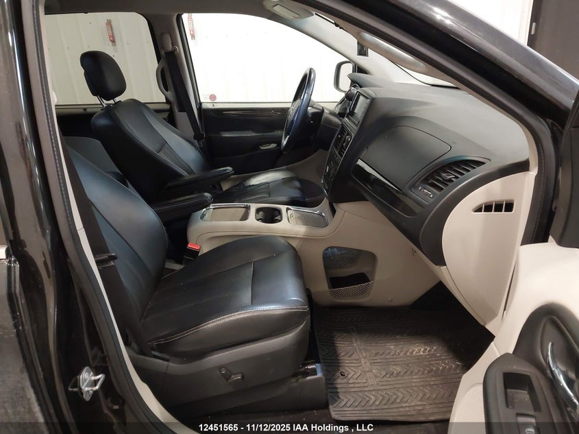 2C4RDGDGXHR880508 2017 DODGE CARAVAN photo no. 5