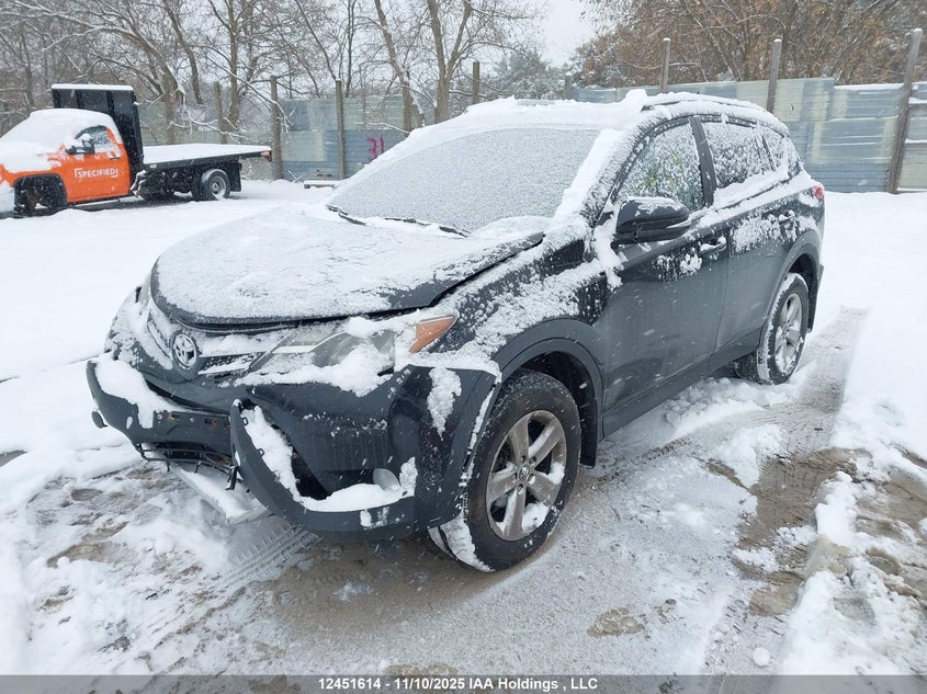2T3WFREV1FW211276 2015 TOYOTA RAV 4 photo no. 2