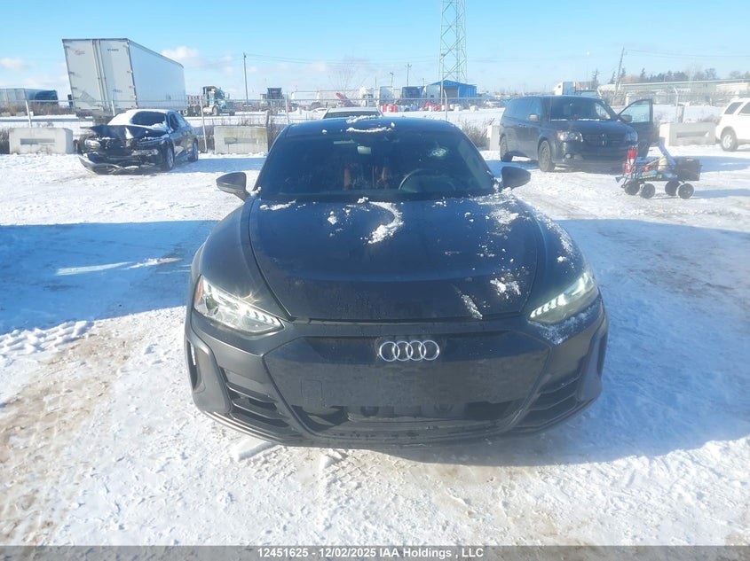 WAUCJBFW6N7008696 2022 AUDI E-TRON GT photo no. 12
