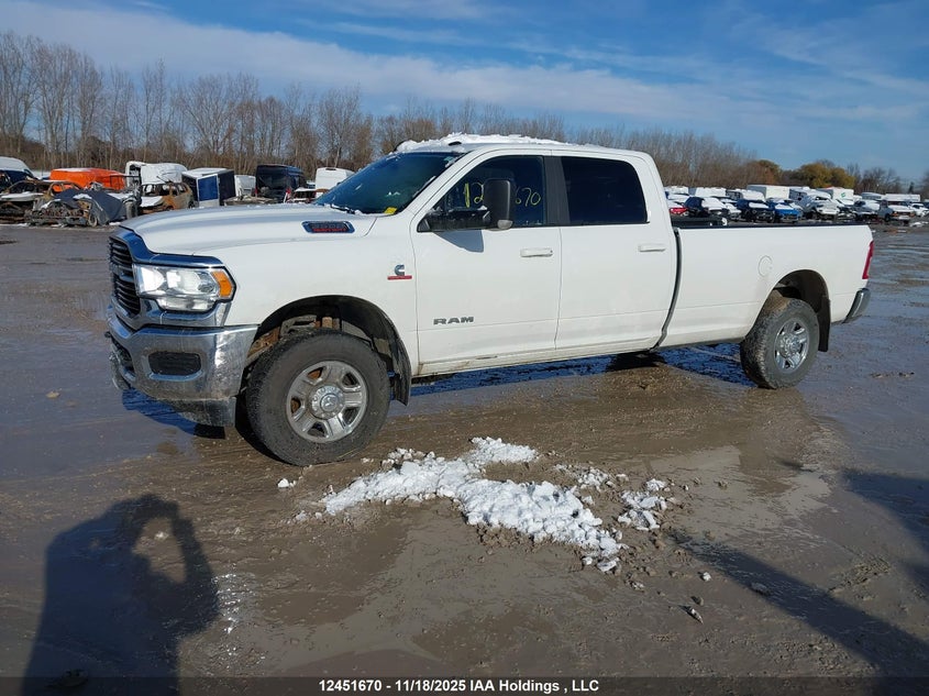 3C63R3HLXMG616929 2021 RAM 3500 photo no. 2