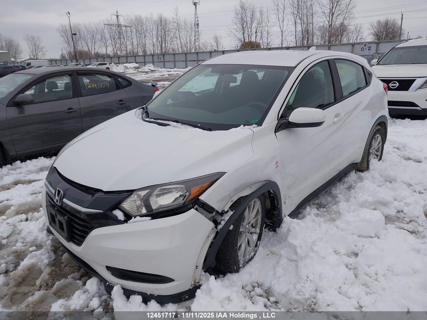 3CZRU5H34JM101963 2018 HONDA HR-V photo no. 2