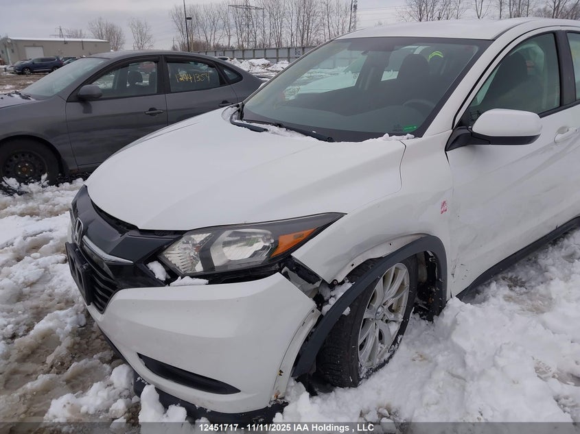 3CZRU5H34JM101963 2018 HONDA HR-V photo no. 6