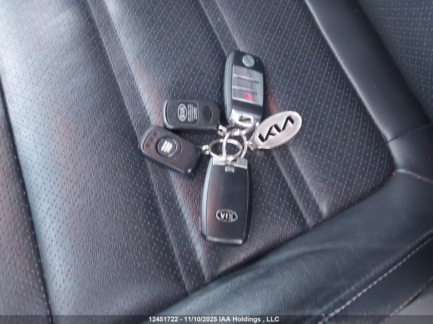 5XYPHDA33KG569378 2019 KIA SORENTO photo no. 11