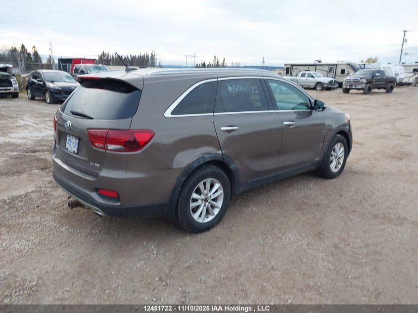 5XYPHDA33KG569378 2019 KIA SORENTO photo no. 4