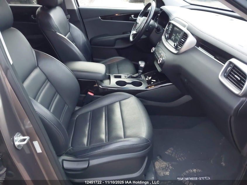 5XYPHDA33KG569378 2019 KIA SORENTO photo no. 5