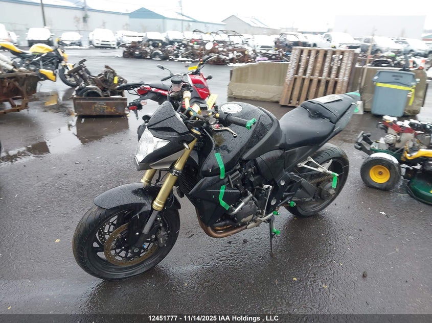 ZDCSC6069BF400025 2011 HONDA CBR photo no. 2