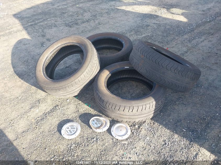 2007 Volkswagen Rabbit VIN: WVWDR71KX7W003396 Lot: 12451857