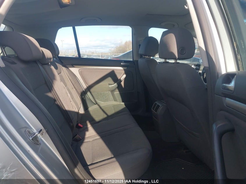 2007 Volkswagen Rabbit VIN: WVWDR71KX7W003396 Lot: 12451857