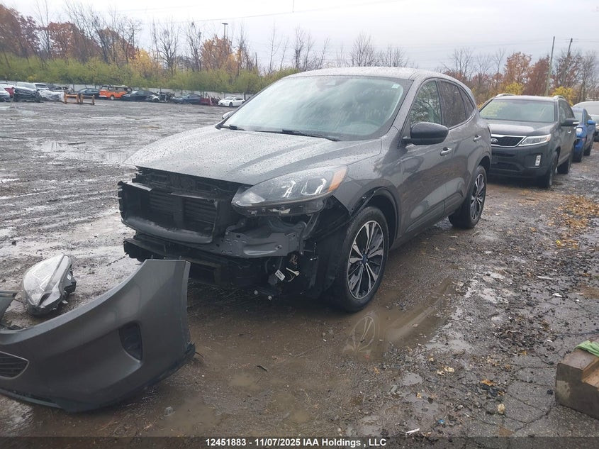 1FMCU9G62MUA87457 2021 FORD ESCAPE photo no. 2