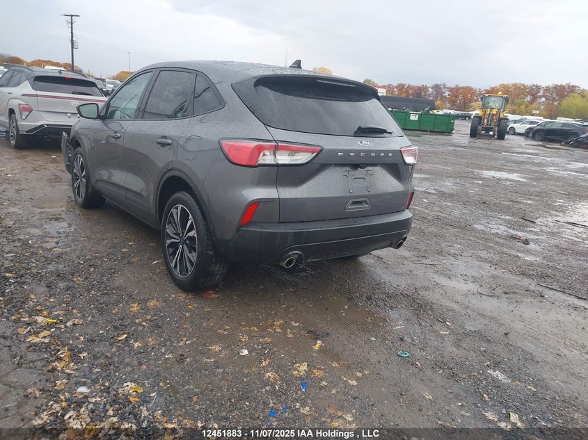 1FMCU9G62MUA87457 2021 FORD ESCAPE photo no. 3