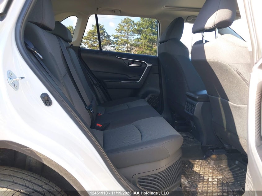 2025 Toyota Rav4 VIN: 2T3RWRFV3SW260646 Lot: 12451910