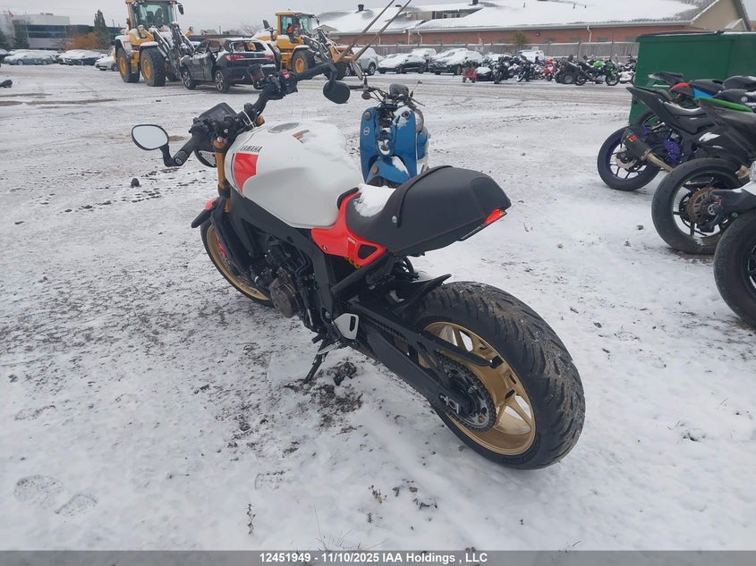 JYARN80N1RA000451 2024 YAMAHA XSR photo no. 3