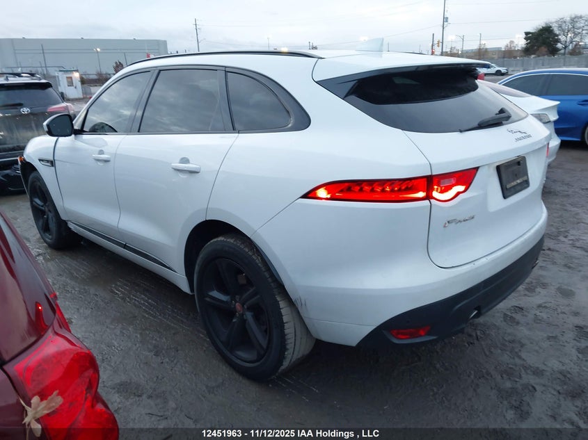 SADCL2FX4JA294524 2018 JAGUAR F-PACE photo no. 3