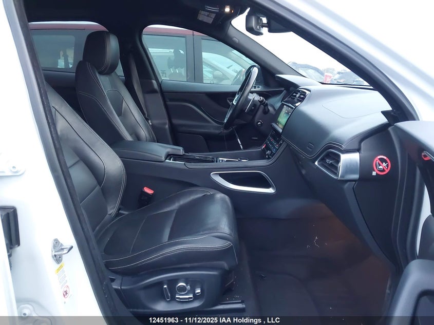 SADCL2FX4JA294524 2018 JAGUAR F-PACE photo no. 5