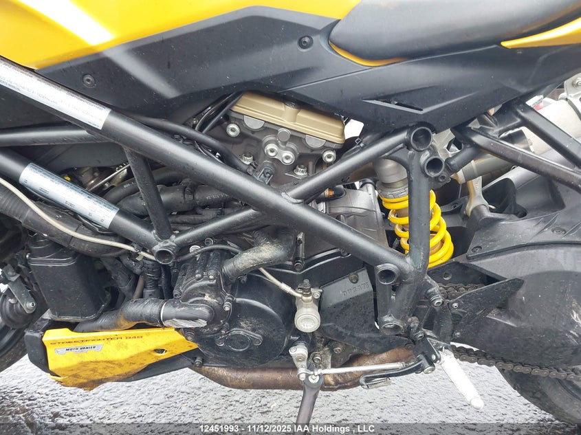 ZDM11BMV7CB011853 2012 DUCATI STREETFIGHTER photo no. 9