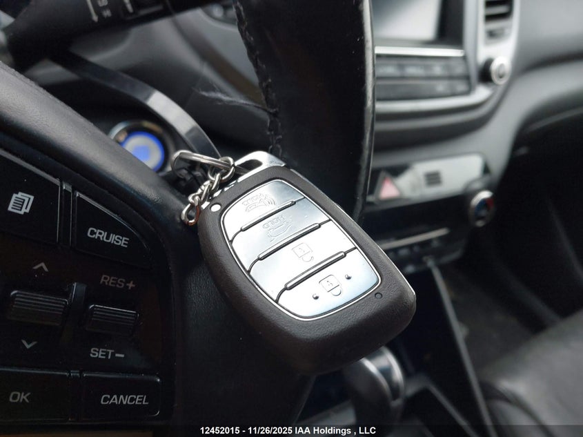 2016 Hyundai Tucson Limited/Sport And Eco/Se VIN: KM8J3CA40GU035179 Lot: 12452015