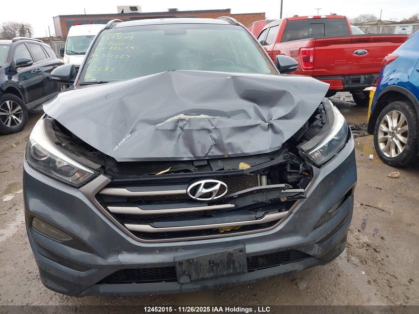 2016 Hyundai Tucson Limited/Sport And Eco/Se VIN: KM8J3CA40GU035179 Lot: 12452015