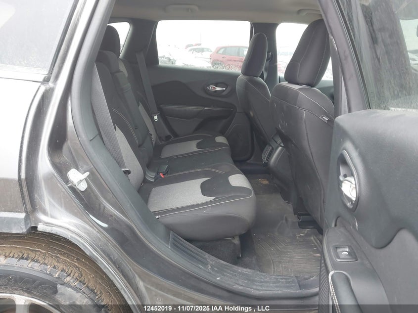 2014 Jeep Cherokee Latitude VIN: 1C4PJMCSXEW270857 Lot: 12452019