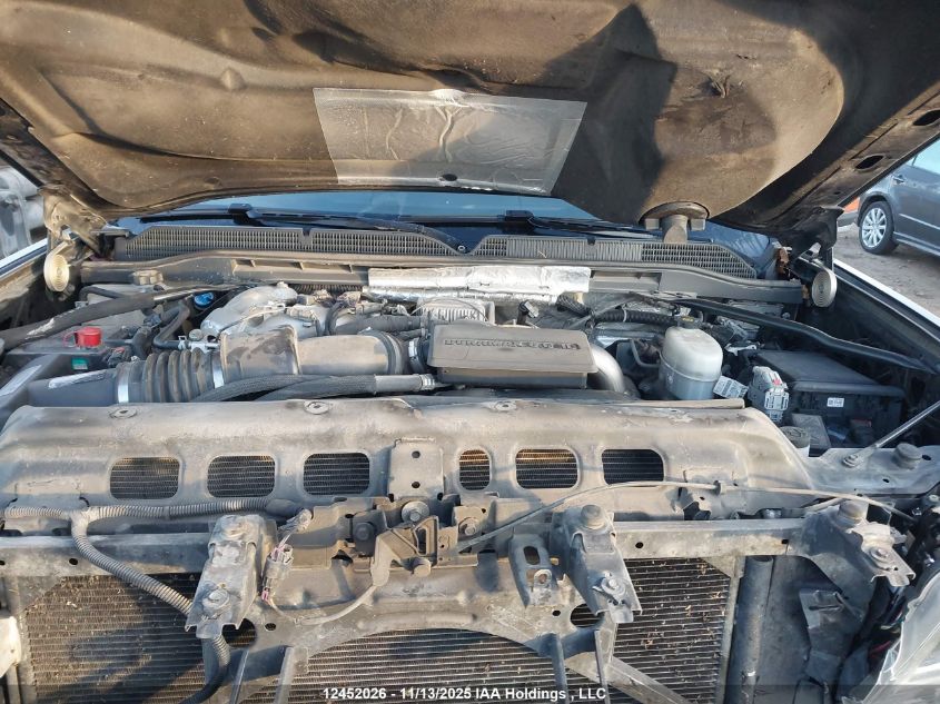 2018 GMC Sierra 2500Hd Denali VIN: 1GT12UEY2JF137217 Lot: 12452026