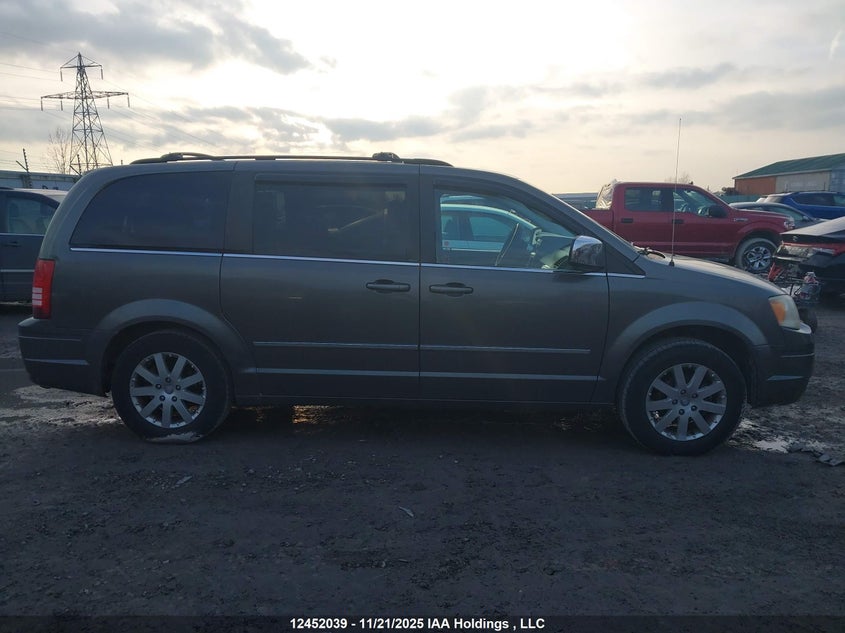 2010 Chrysler Town & Country Touring VIN: 2A4RR5DX9AR278043 Lot: 12452039