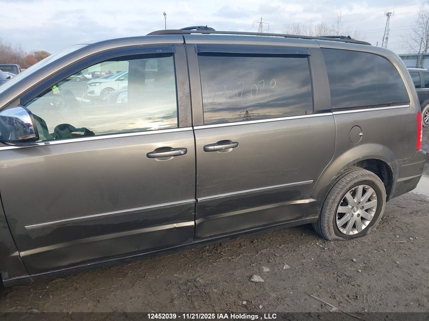 2010 Chrysler Town & Country Touring VIN: 2A4RR5DX9AR278043 Lot: 12452039