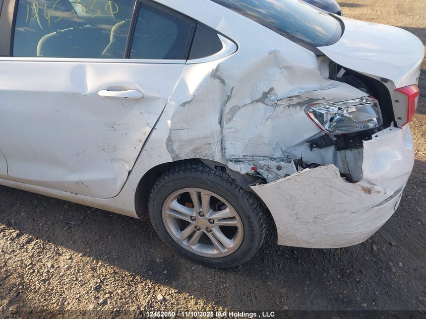 2017 Chevrolet Cruze Lt Auto VIN: 3G1BE5SM4HS605661 Lot: 12452050