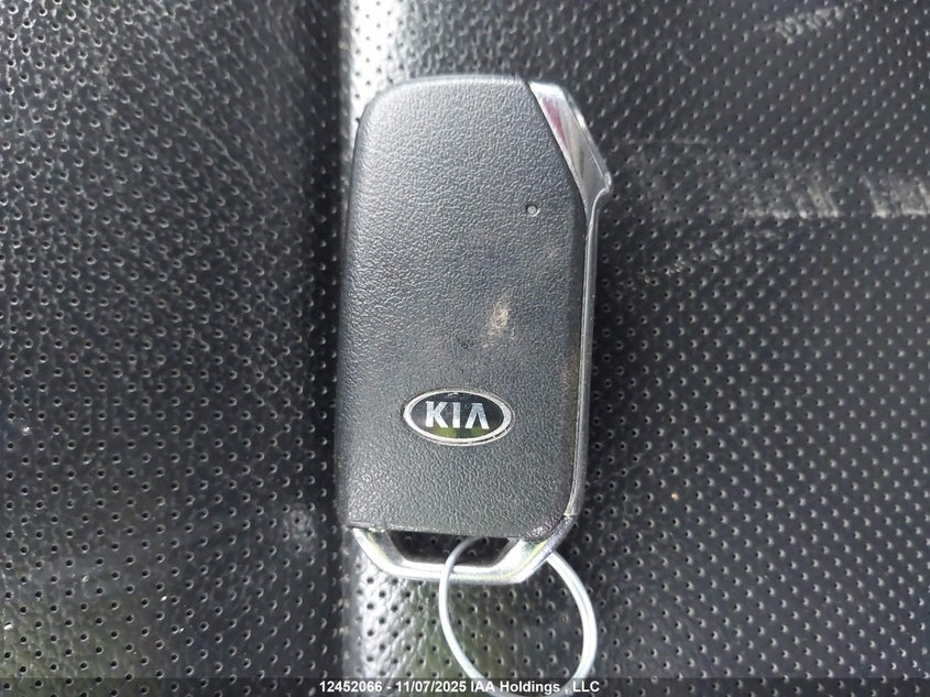 KNDJ33A11M7021411 2021 KIA SOUL EV photo no. 11