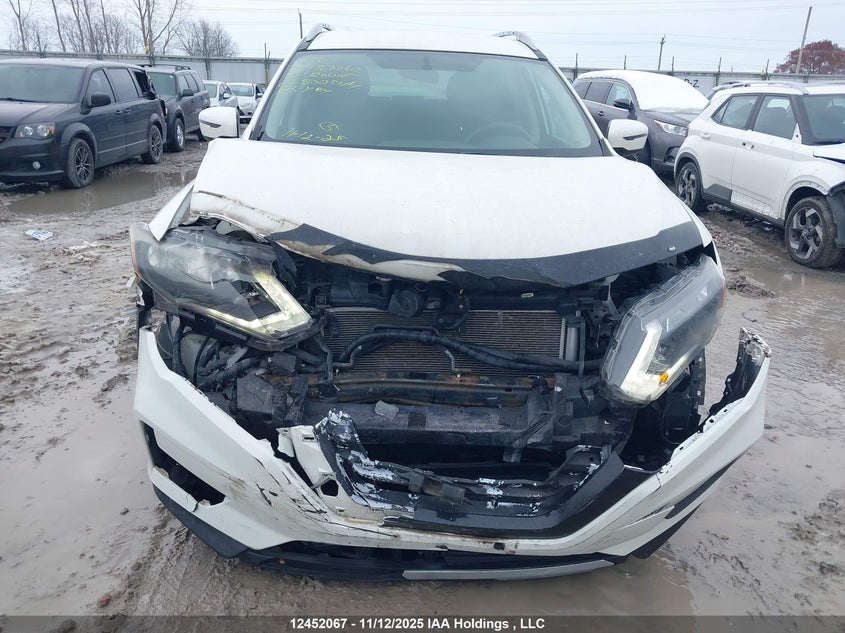 5N1AT2MV6HC802944 2017 NISSAN ROGUE photo no. 13
