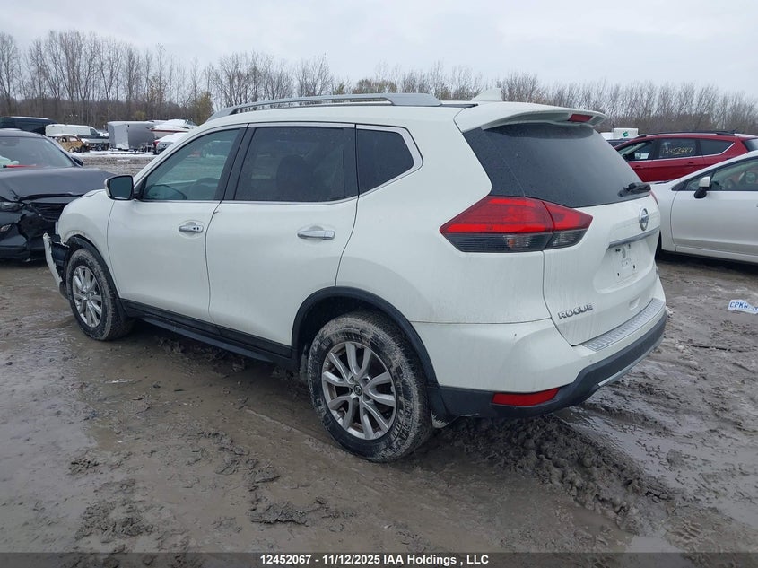 5N1AT2MV6HC802944 2017 NISSAN ROGUE photo no. 3