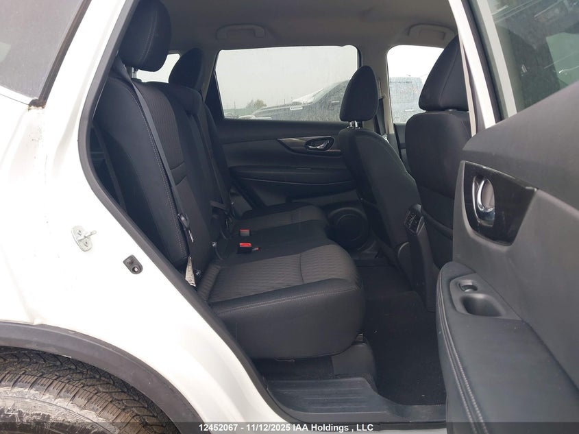 5N1AT2MV6HC802944 2017 NISSAN ROGUE photo no. 8