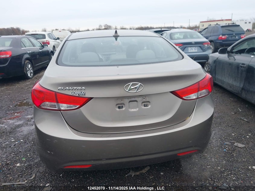 5NPDH4AEXDH330734 2013 HYUNDAI ELANTRA photo no. 16