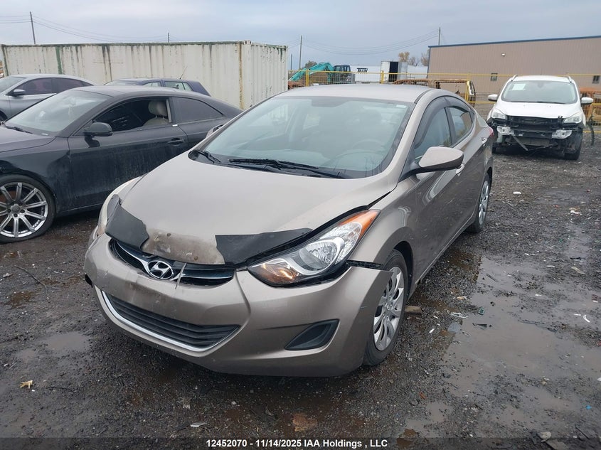 5NPDH4AEXDH330734 2013 HYUNDAI ELANTRA photo no. 2