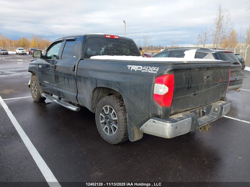 5TFUY5F16JX680793 2018 TOYOTA TUNDRA photo no. 3