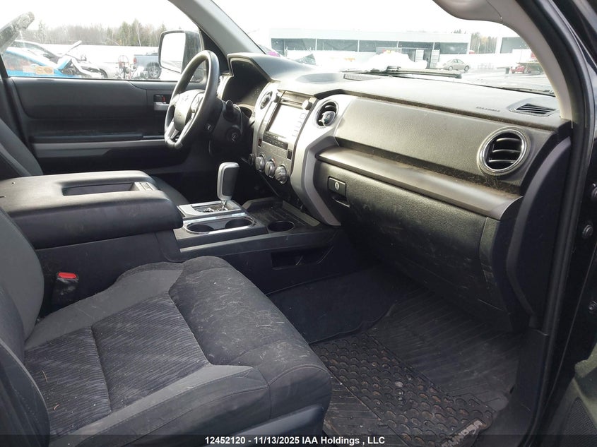 5TFUY5F16JX680793 2018 TOYOTA TUNDRA photo no. 5
