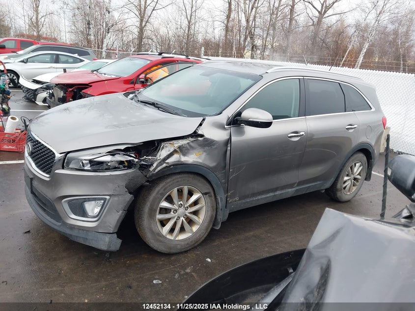 5XYPGDA55GG175389 2016 KIA SORENTO photo no. 14