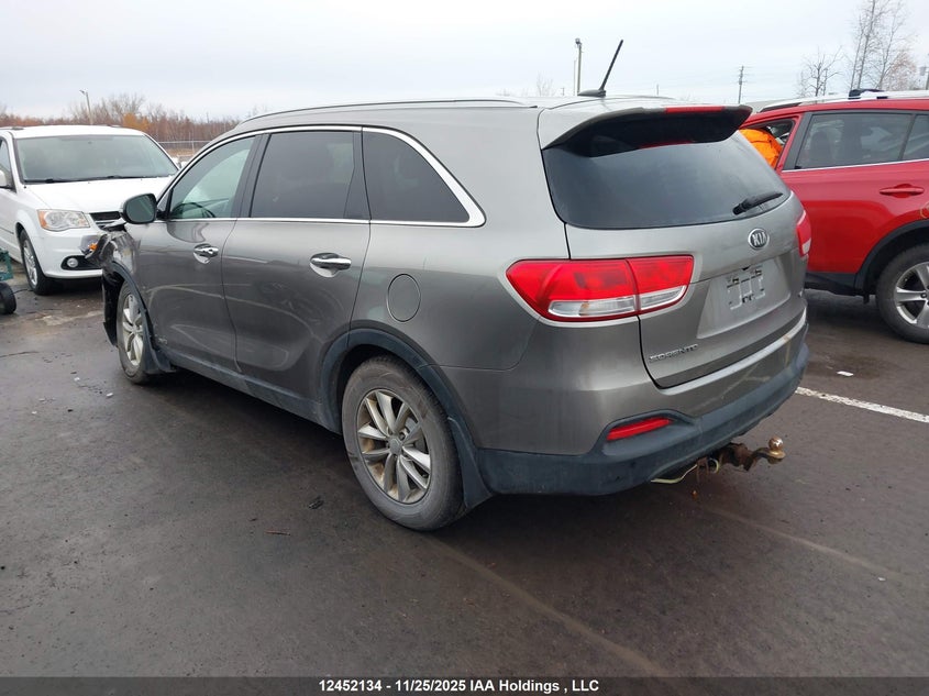 5XYPGDA55GG175389 2016 KIA SORENTO photo no. 3