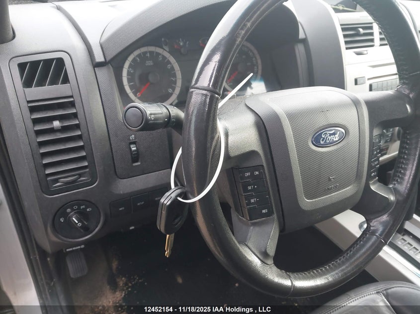 1FMCU0DG8BKC67480 2011 FORD ESCAPE photo no. 11