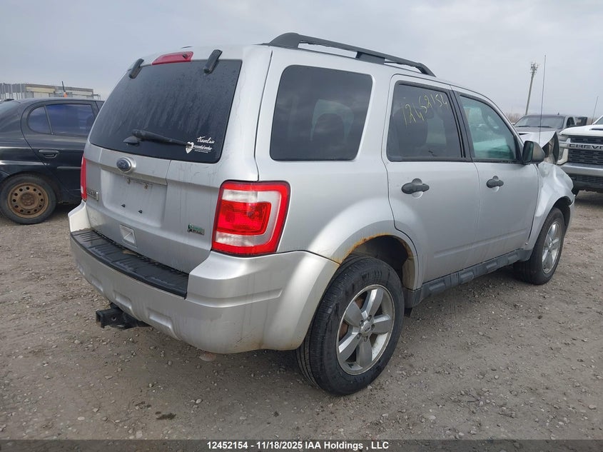 1FMCU0DG8BKC67480 2011 FORD ESCAPE photo no. 4