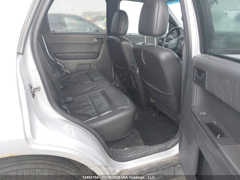 1FMCU0DG8BKC67480 2011 FORD ESCAPE photo no. 8