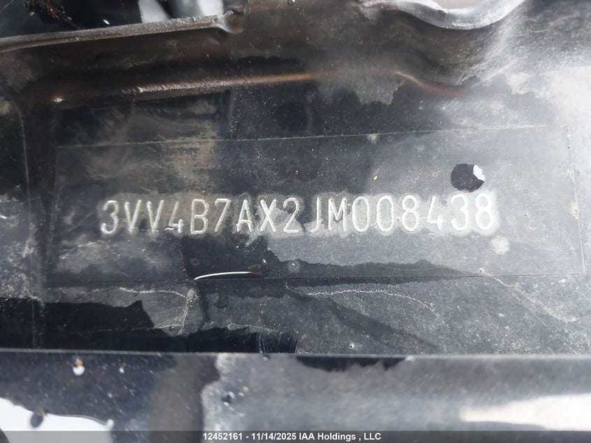 3VV4B7AX2JM008438 2018 VOLKSWAGEN TIGUAN photo no. 19