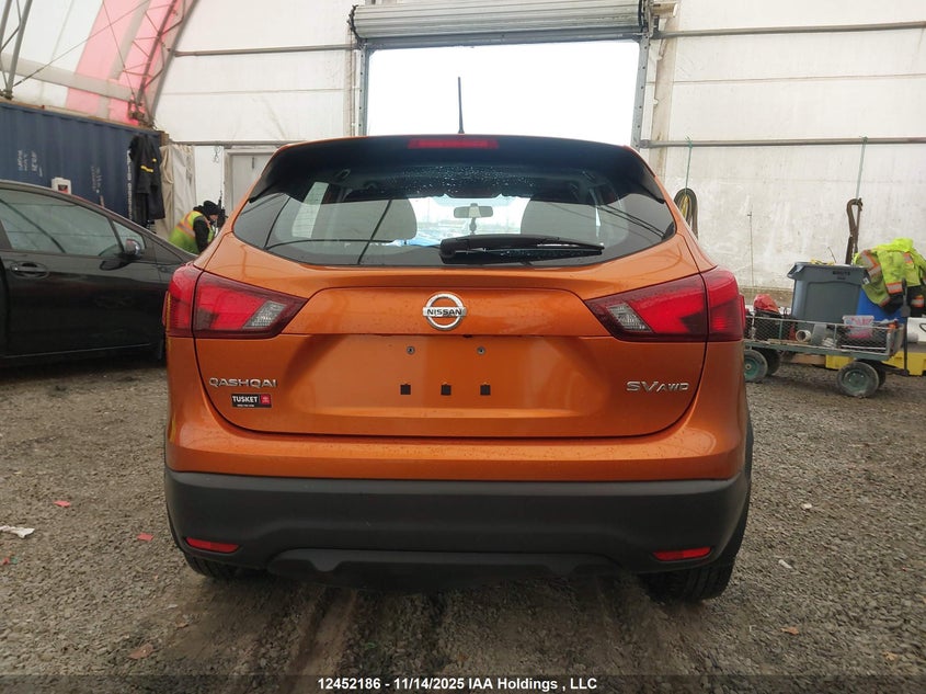 JN1BJ1CRXHW136220 2017 NISSAN QASHQAI photo no. 17