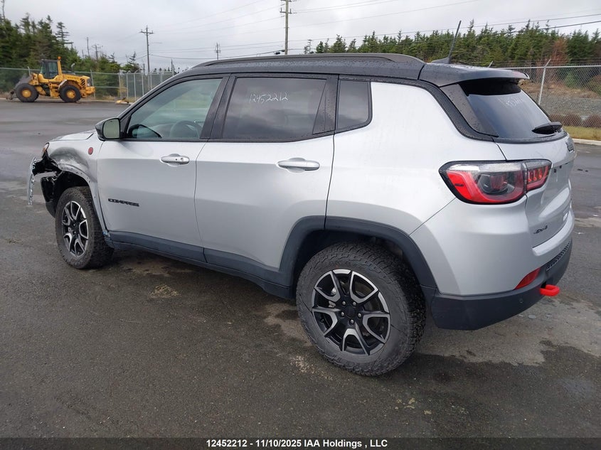 3C4NJDDN5RT138391 2024 JEEP COMPASS photo no. 3