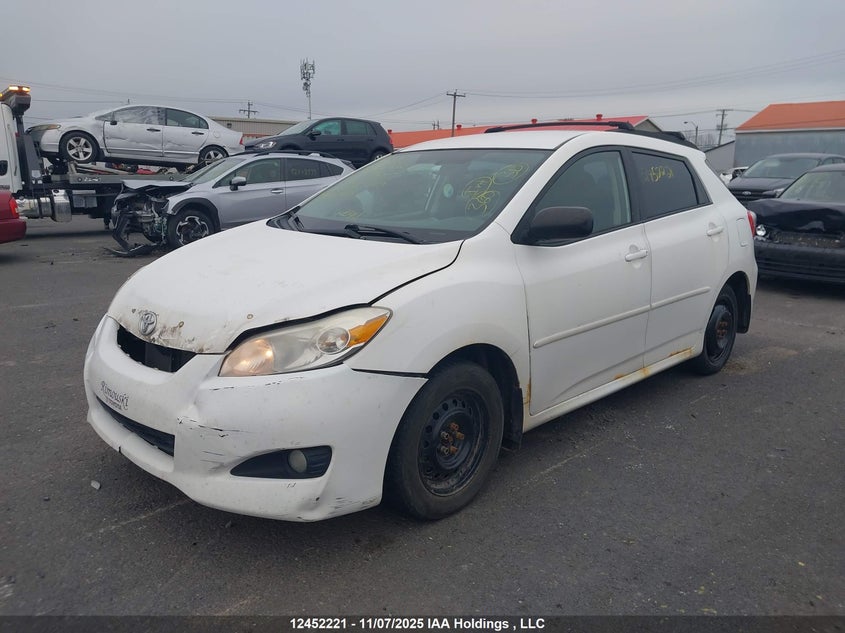 2T1KU4EE2AC228579 2010 TOYOTA MATRIX photo no. 2