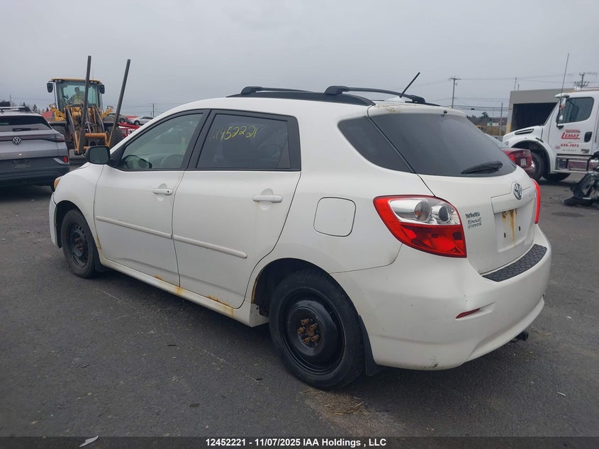 2T1KU4EE2AC228579 2010 TOYOTA MATRIX photo no. 3