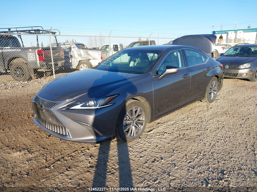 58ABZ1B15MU105338 2021 LEXUS ES photo no. 2
