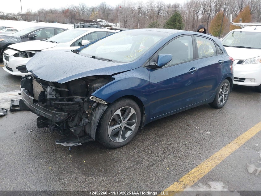 KMHD35LH3GU261886 2016 HYUNDAI ELANTRA photo no. 2